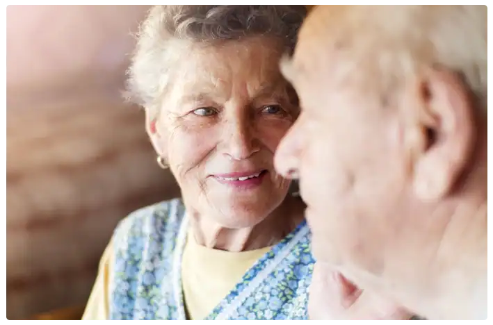 elderly couple who may qualify for an alzheimer’s disease research study