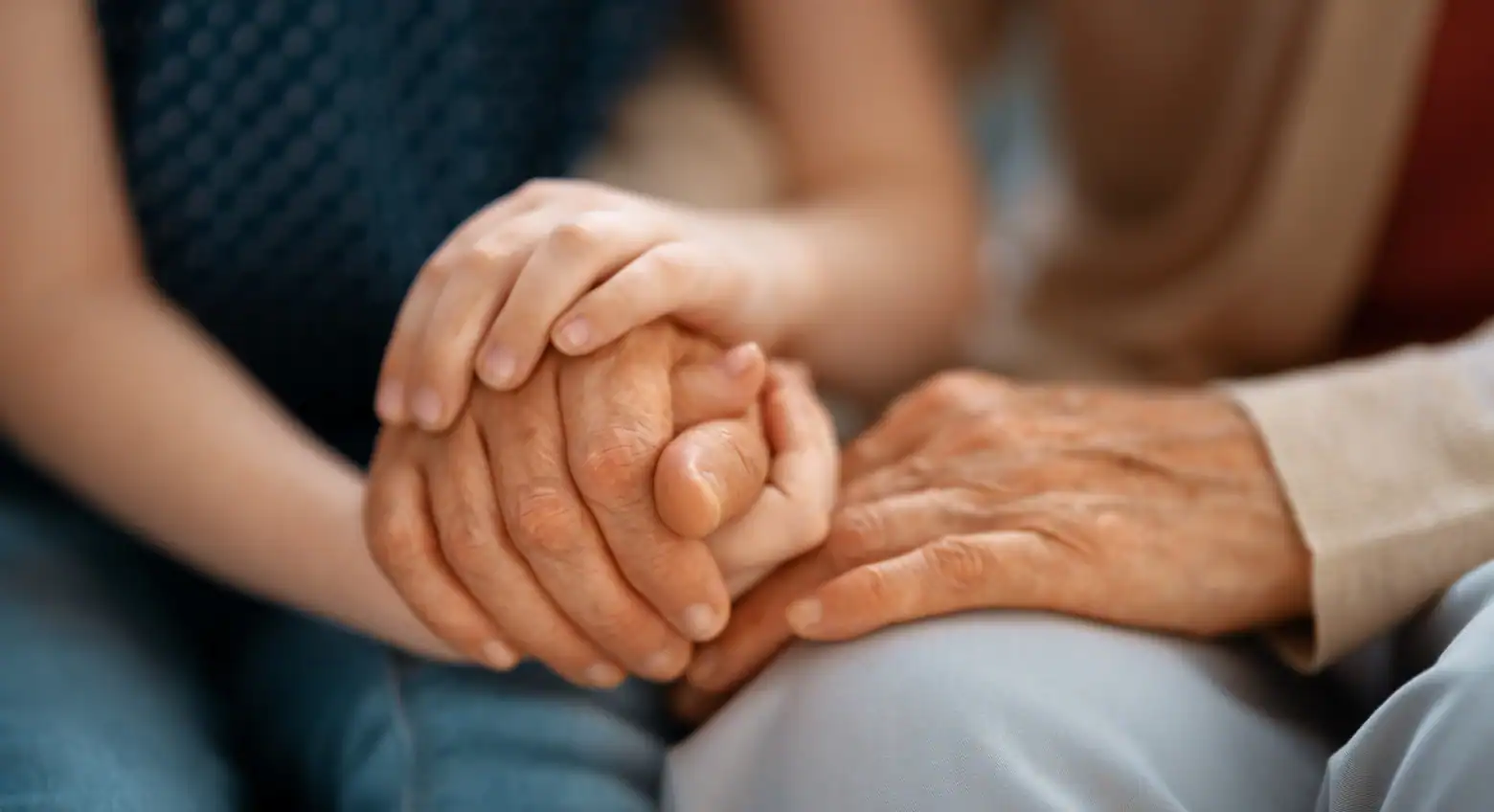 elderly person who may qualify for a knee osteoarthritis research study